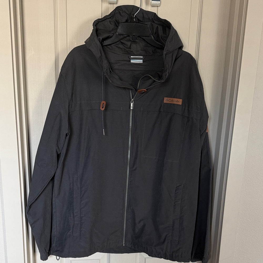Columbia Men's Charcoal Hooded Windbreaker